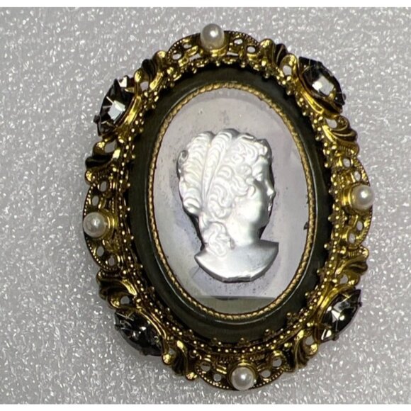 Vintage W Germany Cameo Brooch White on Black Art Glass Seed Pearls Rhinestones - Picture 10 of 11